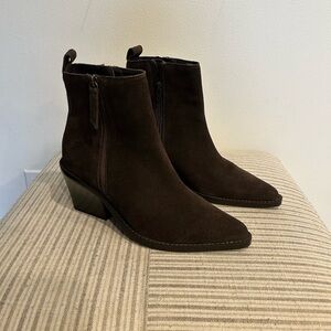 NWT House of Harlow Revolve Brown Genuine Suede leather western Ankle Bootie 7.5
